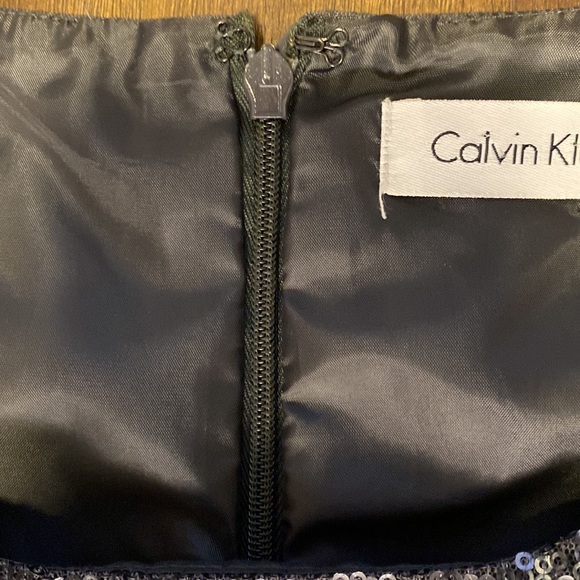 Calvin Klein Gray Snake Pattern Micro Sequin Front Sleeveless Knee Length Dress - Picture 11 of 11